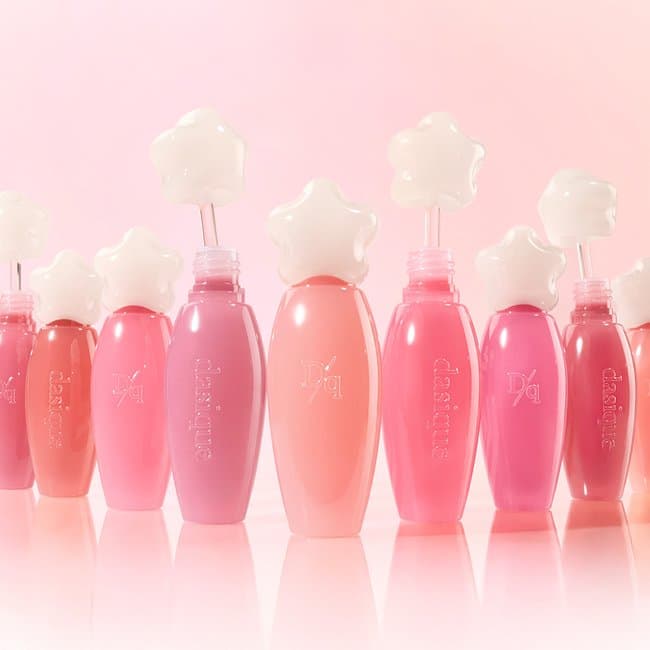 Pure Water Lip Gloss #16 Love Flower (2.6g
0.09 oz)